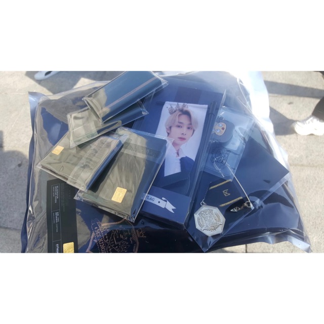 PELUNASAN FANCON GOODS MONSTA X