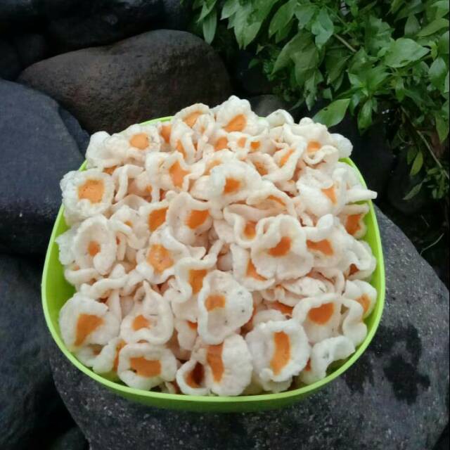 

Keripik telur asin