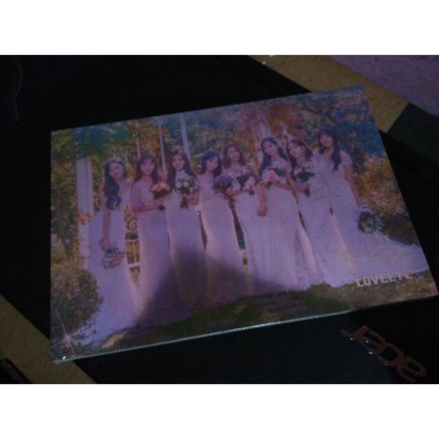 LOVELYZ' 5TH MINI ALBUM: SANCTUARY (NORMAL VERSION)