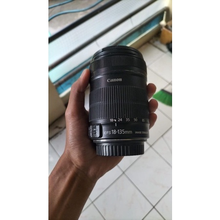 Lensa Canon 18-135