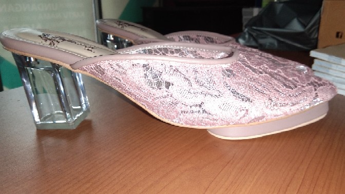 Sepatu Rossia Cream Wanita Sepatu Wanita