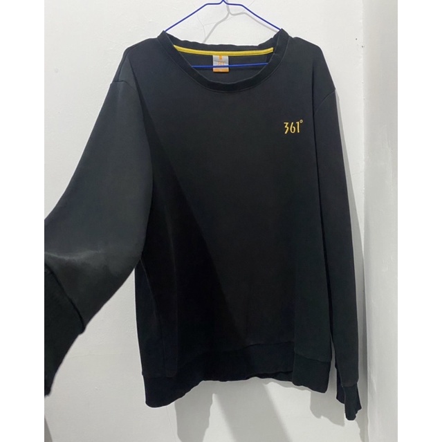 361 Degree Sweater Crewneck Pria Size L