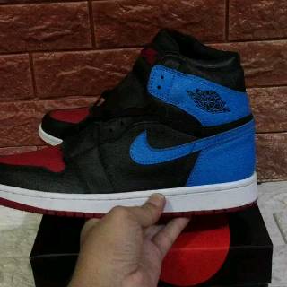  Sepatu  Nike  air  Jordan  1 UNC Chicago  Shopee Indonesia