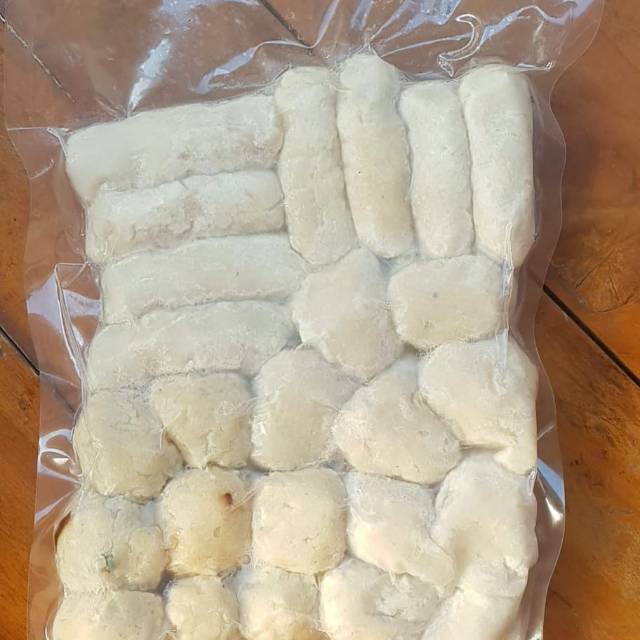 

Pempek dan tekwan asli palembang