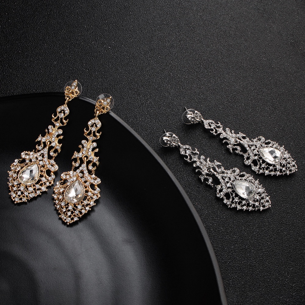 Anting Gantung Panjang Model Tetesan Air Bahan Alloy Hias Berlian Vintage Mewah Untuk Wanita