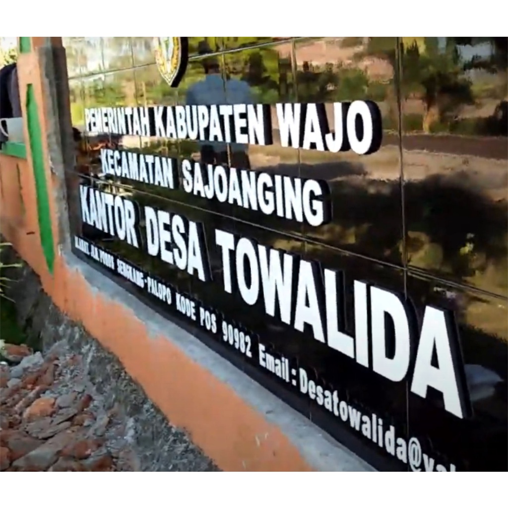 Huruf Timbul Akrilik Berlapis Spon - Tinggi Huruf 45 centimeter