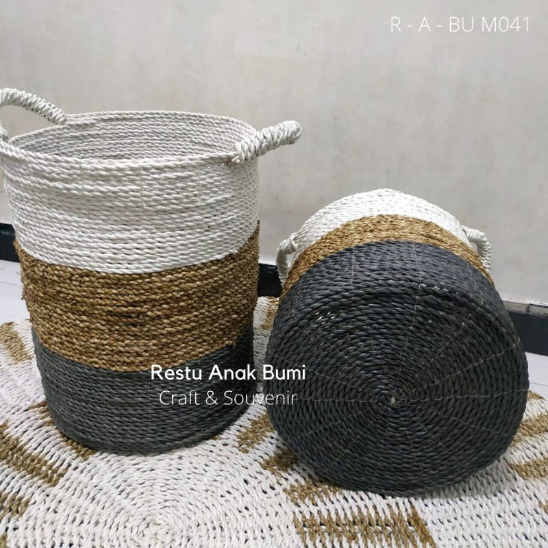 

Promo (M041) Keranjang Laundry L Handle|Wadah Londri|Keranjang Pakaian|Tempat Baju Kotor|Wadah|Belanja