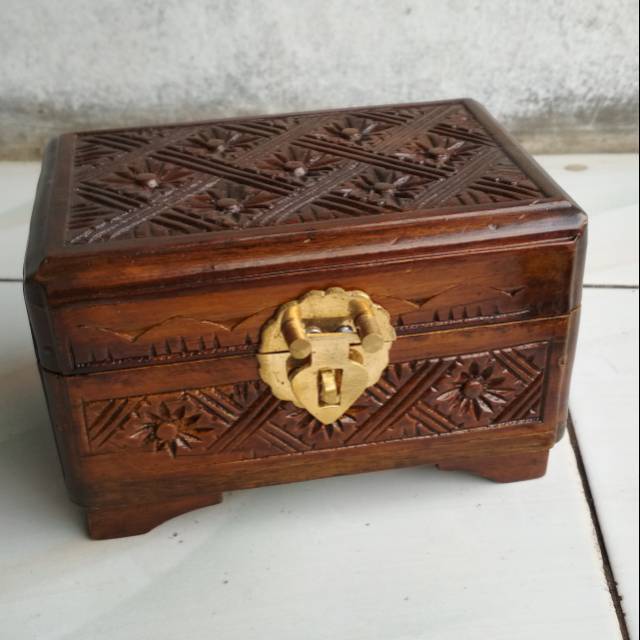 (COD) [15x10x10] Kotak Tempat Perhiasan Kayu Ukir Kotak Mahar Koin Kayu Jati untuk tempat emas pusak