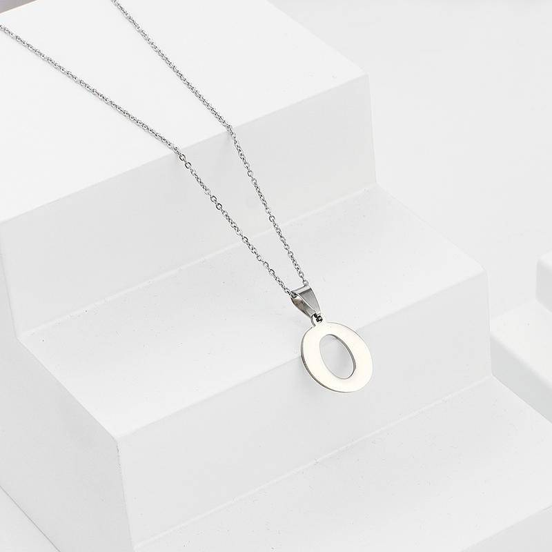 Kalung Choker Liontin Huruf Alfabet A-Z Bahan Stainless Steel Lapis Silver Untuk Pria / Wanita