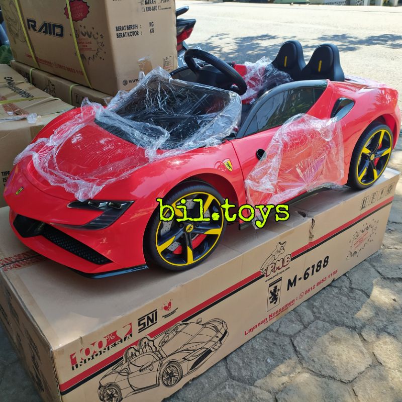 MOBIL AKI ANAK PMB 6188 VARSA REMOTE LAMBORGHINI FERRARI MOBIL AKI SPORT VARSA VARSA PMB M6188