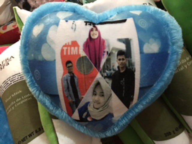 Bizzarpillow Bantal Foto Custom Bentuk Love BZ032