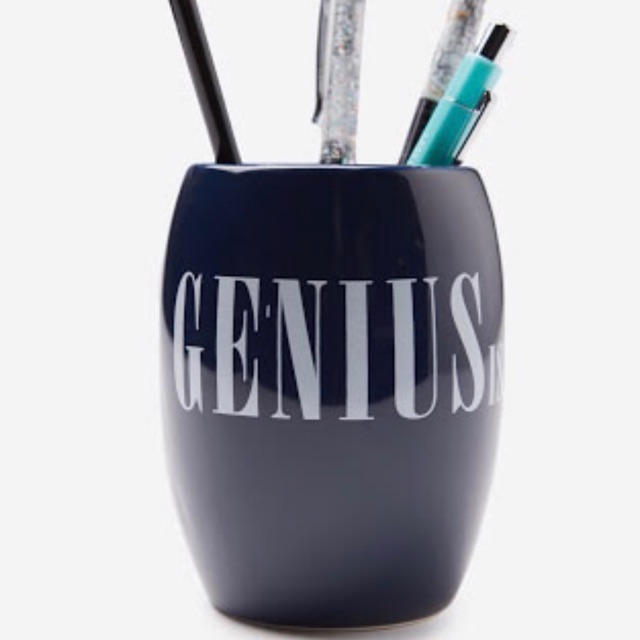 

TYPO - Pen Case Holder