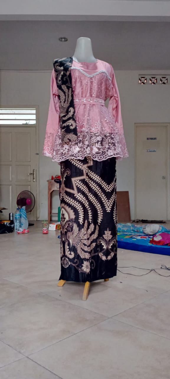 Maura Couple - Sania Ruffle Batik Couple Ori Ndoro Jowi Dnt Garansi Termurah Shopee