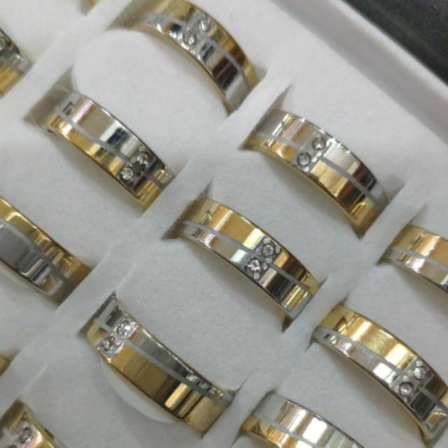 Cincin titanium isi 36pcs permata double