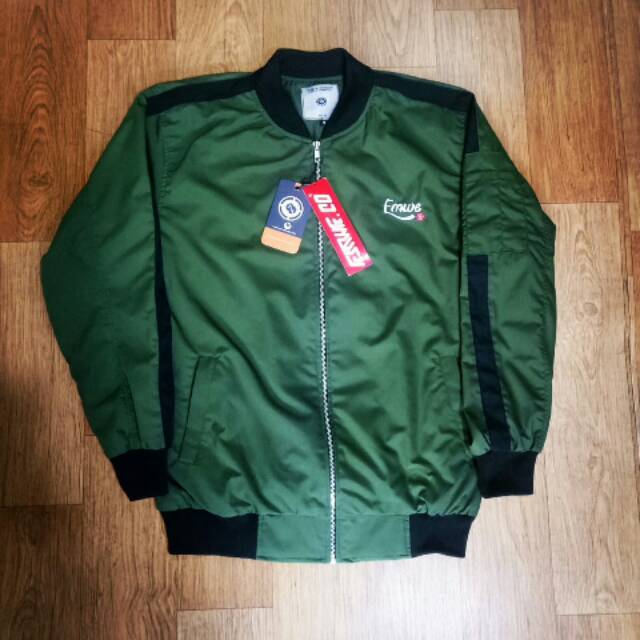 JAKET BOMBER EMWE.CO