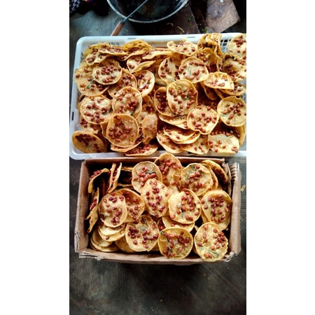 

peyek mantull renyahhh,setengah kilo harap baca deskripsi sblm membeli