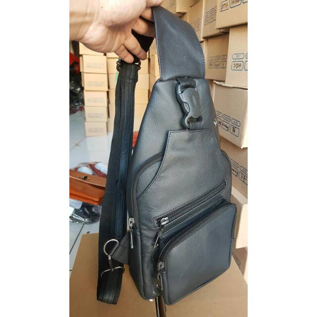 Slingbag kulit tas bahu laki laki kulit asli garut slingbag murah meriah kulitas oke punya tas bahu