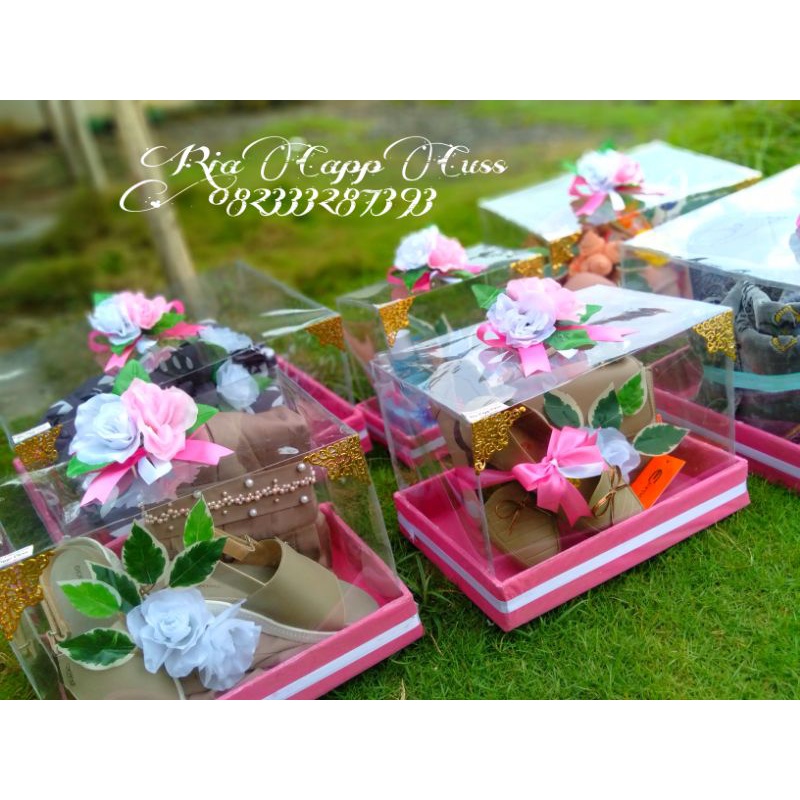

BOX HANTARAN MIKA ISI 4