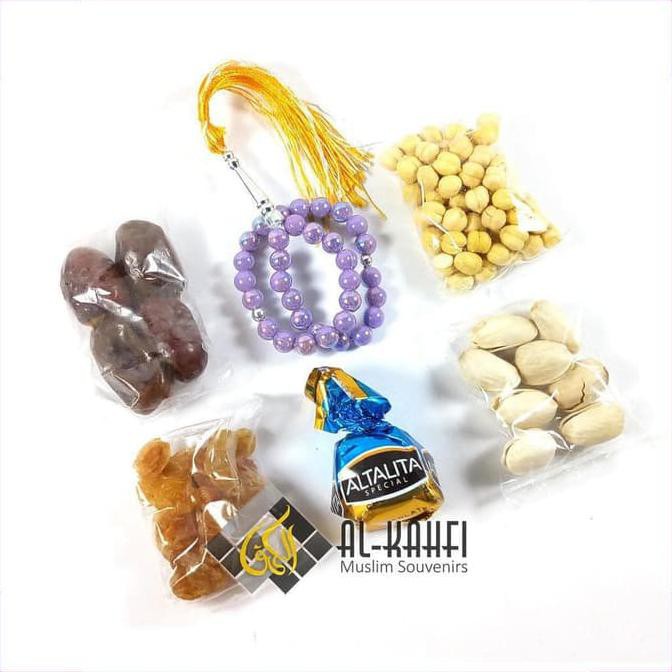 

Produk Terbaik Paket Oleholeh Haji 6 Kurma Kismis Fustuk Kacang Arab Cokelat Altalita
