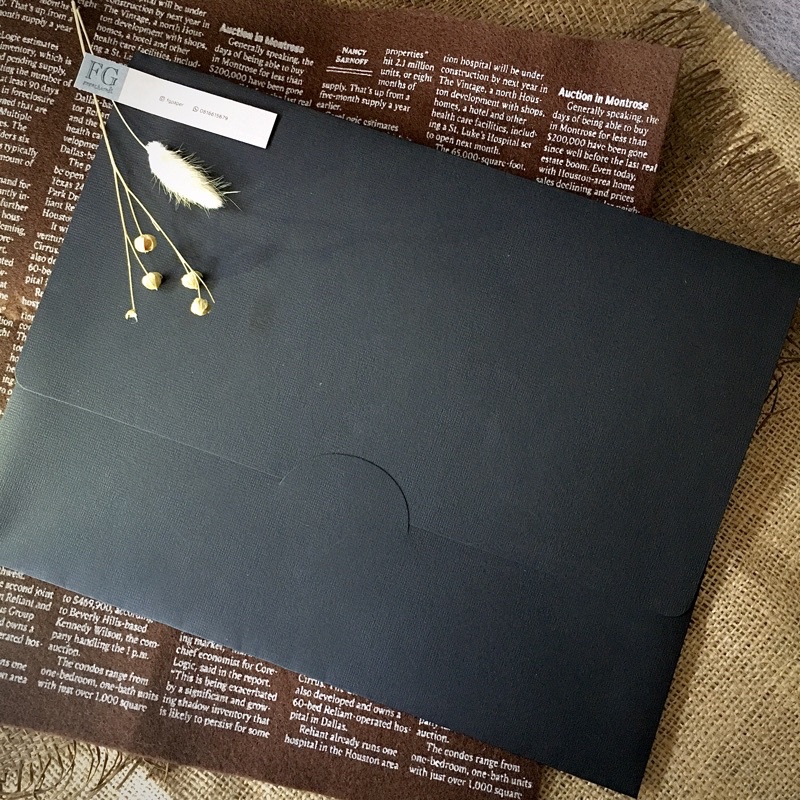 

Amplop Besar Hitam Quarto 3pcs, 22x29cm by fgpaper