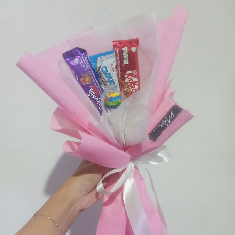 Bouquet Coklat / Buket Bucket Cokelat Untuk Wisuda / Ulang Tahun