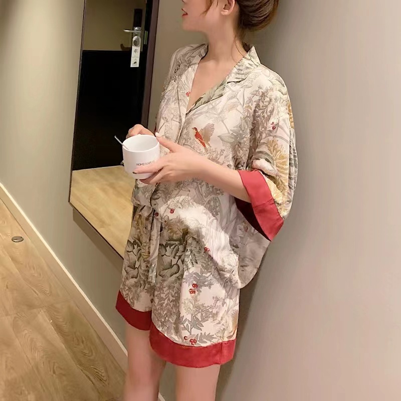 Kolar Korea Baru Cardigan Ice Silk Pajamas