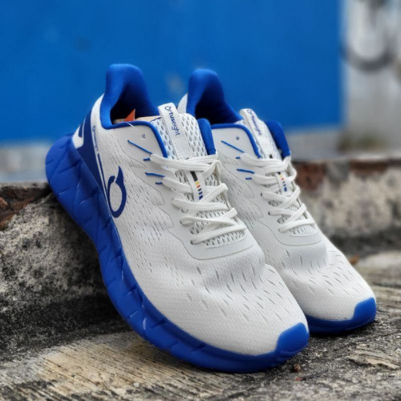 Ortuseight Sepatu Running Casual Reflow