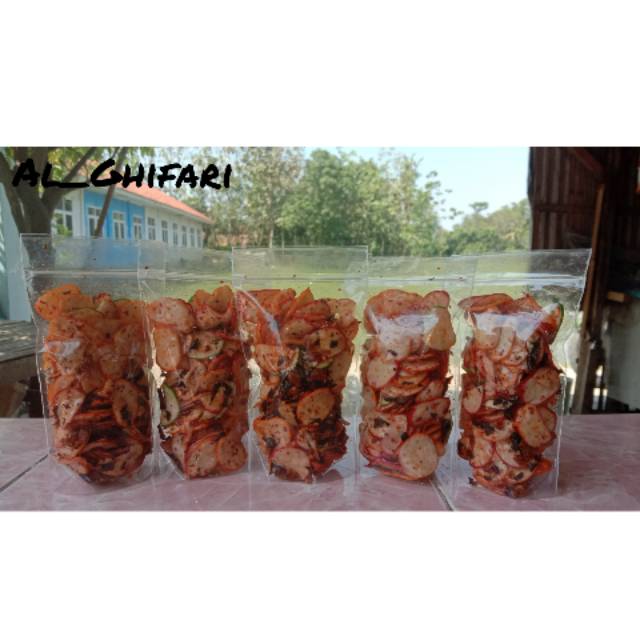 

Kerupuk seblak daun jeruk pedas