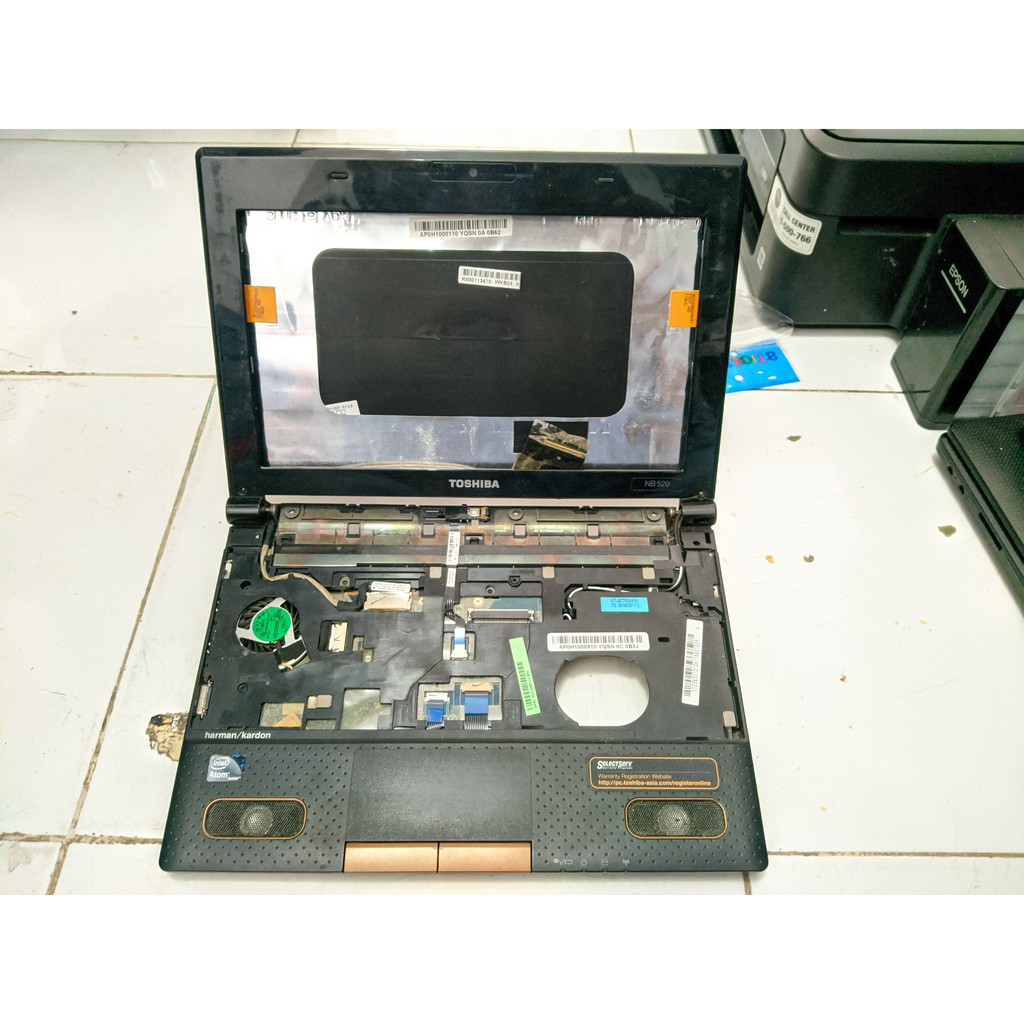Toshiba NB520 Netbook