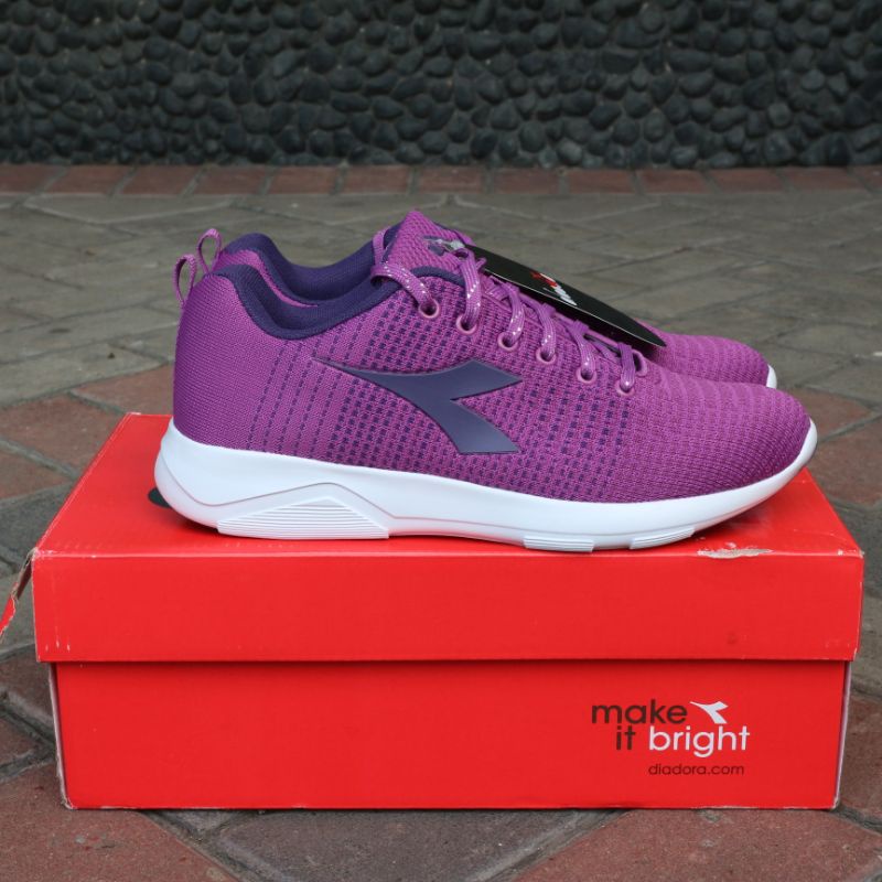 Sepatu Diadora X Run Light 5 W ( DIA175609905 )