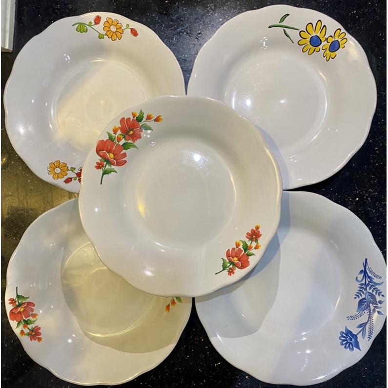 Piring  Keramik  motif Bunga