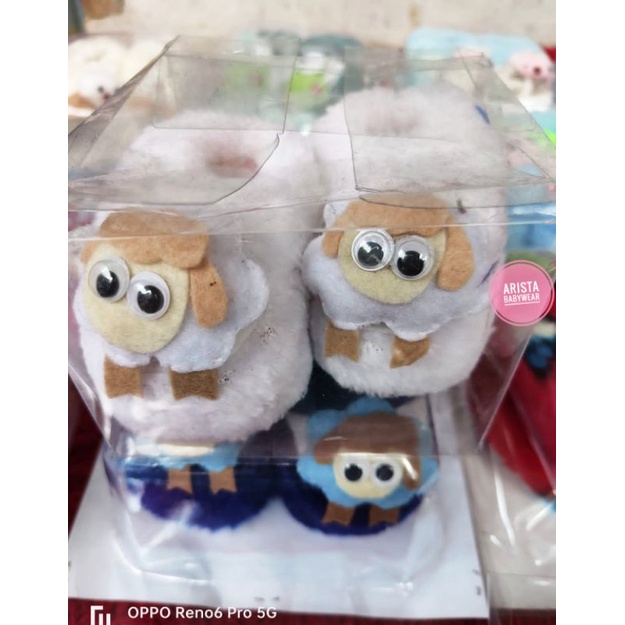 SEPATU BULU BAYI + BOX MIKA (RANDOM)