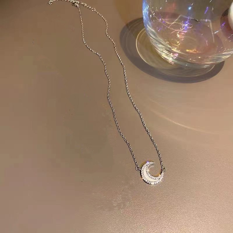 2021new moon kalung untuk Wanita musim panas cahaya mewah high-end niche desain twin sparkling kalun