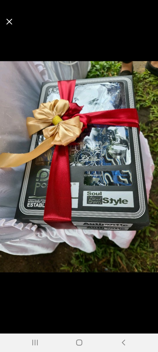 Luigi Riccio Kemeja Batik Pria Motif Elegant Series