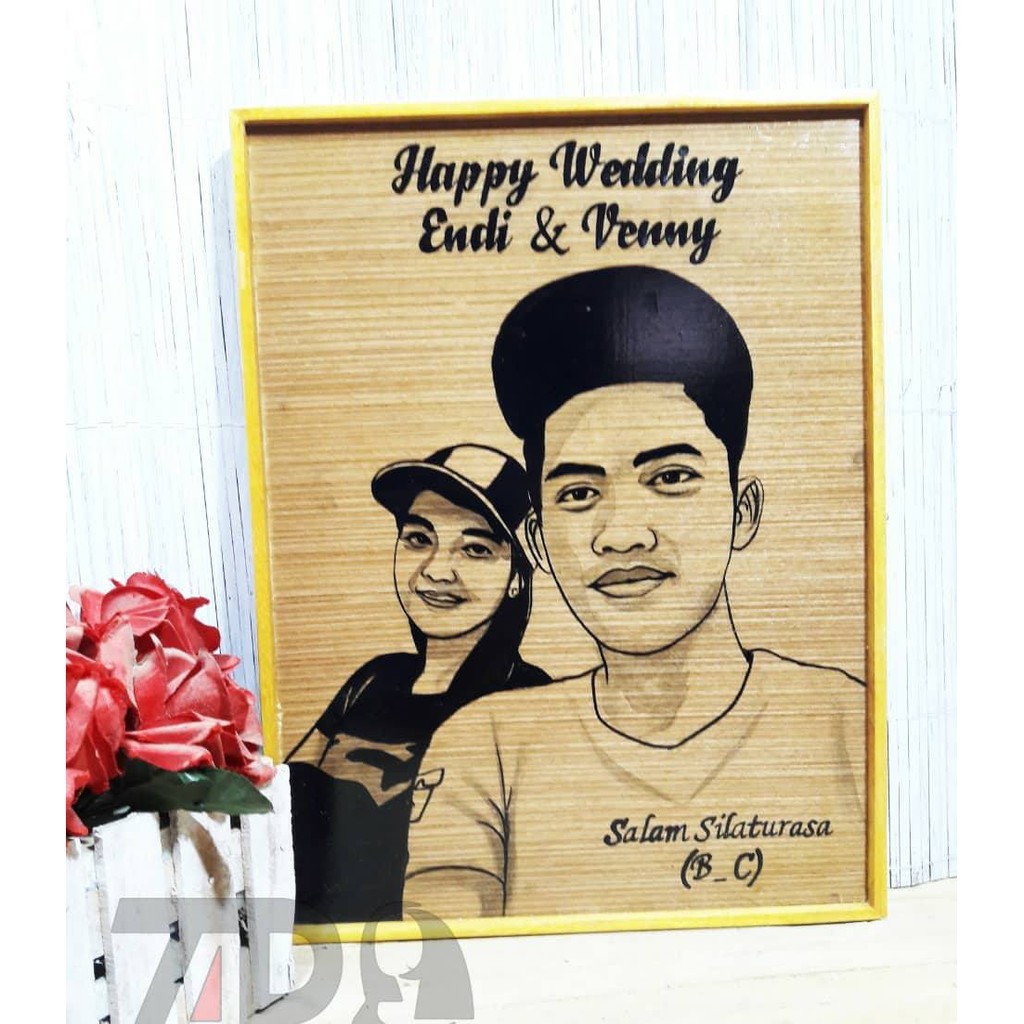 Ilustrasi wisuda, kado wisuda, souvenir wisuda. Juga membuat karikatur dan siluet cetak pigura