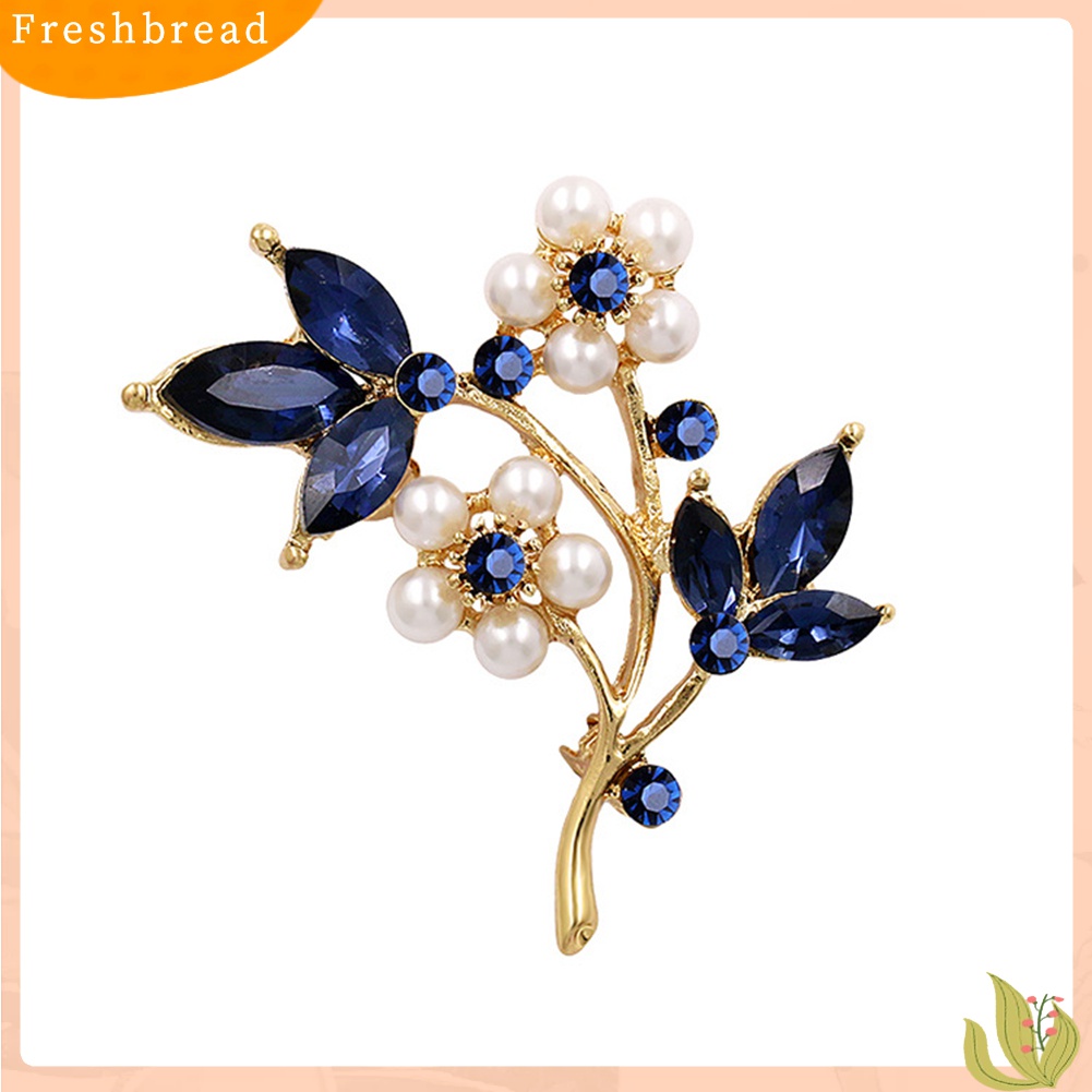 [ TERLARIS]Women Faux Pearl Rhinestone Petals Flowers Brooch Pin Jewelry Clothing Accessory