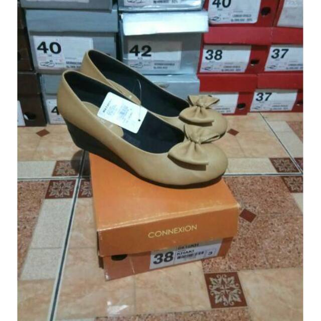 6888ht connexion wedges sepatu wanita branded matahari