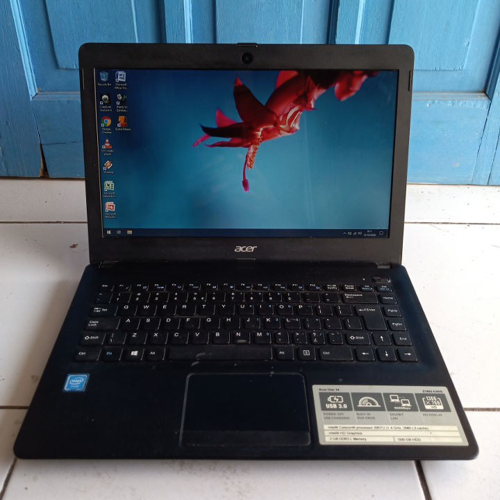 Acer One 14 Z1402-C4HS Intel 2957U RAM 2GB HDD 500GB Windows 10 Bluetooth Laptop Second Slim Tipis
