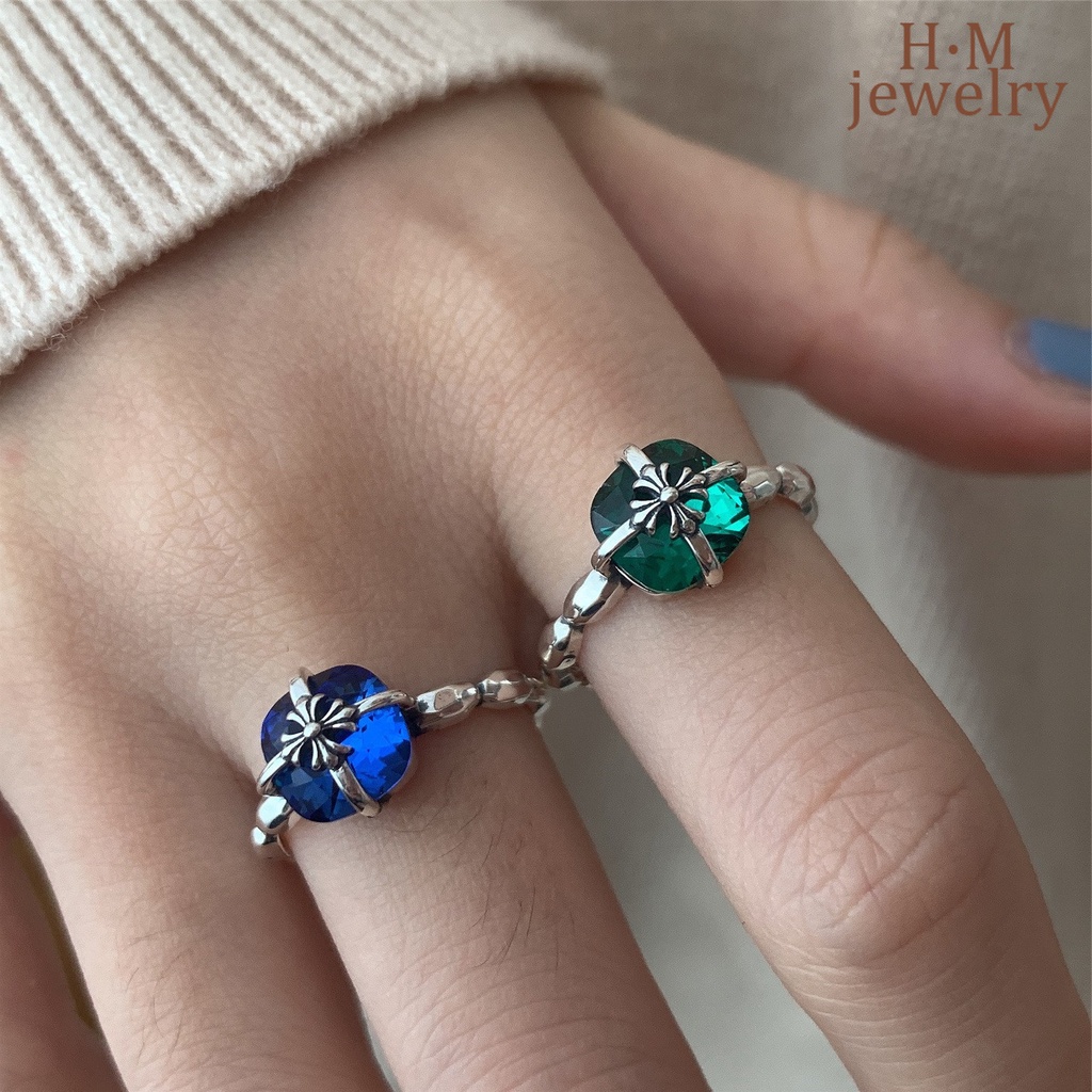 Cincin Jari Telunjuk Model Terbuka Desain Bunga Army Silang Bahan Tembaga Warna Putih Aksen Zirkon Gaya Vintage Untuk Wanita