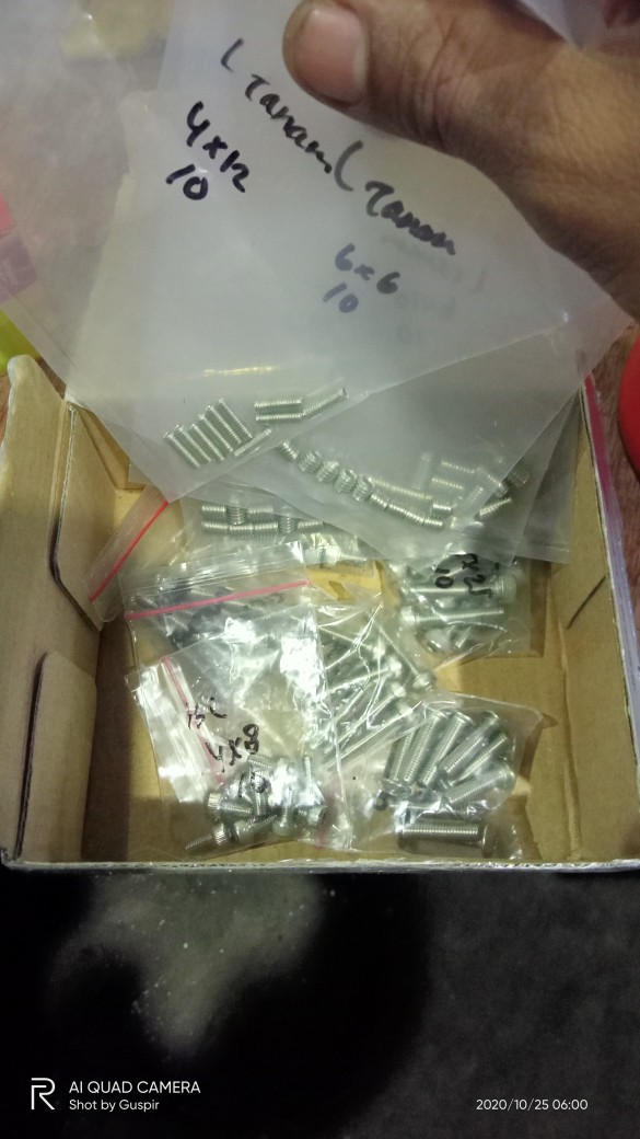 L Tanam Stainless M4 X 12 ( Baut Tanam Stainless )