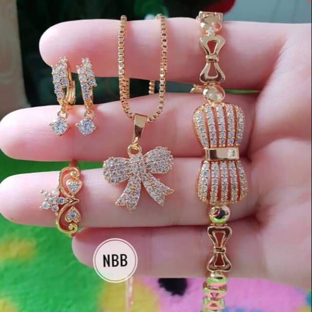 

Set pita arini lengkap 22k