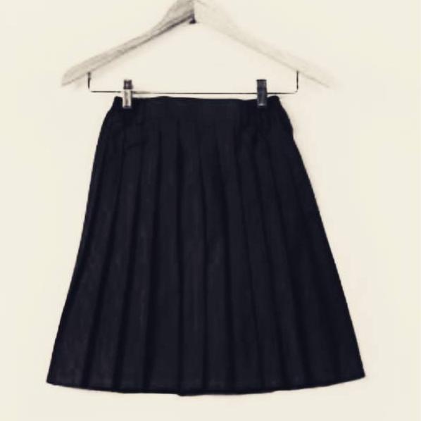 ➯ Rok Hitam Rempel Pendek Rok sekolah ♫