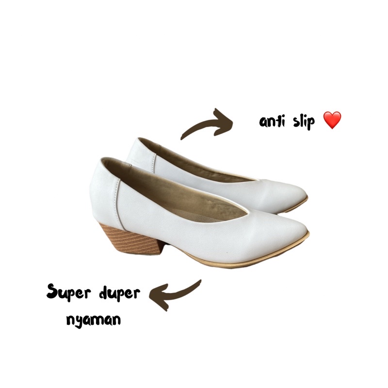 SEPATU ADORABLE PROJECTS PRELOVED
