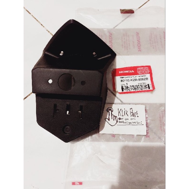 80115-kzr-600zb cover rumah lampu plat nomor belakang vario 125 old