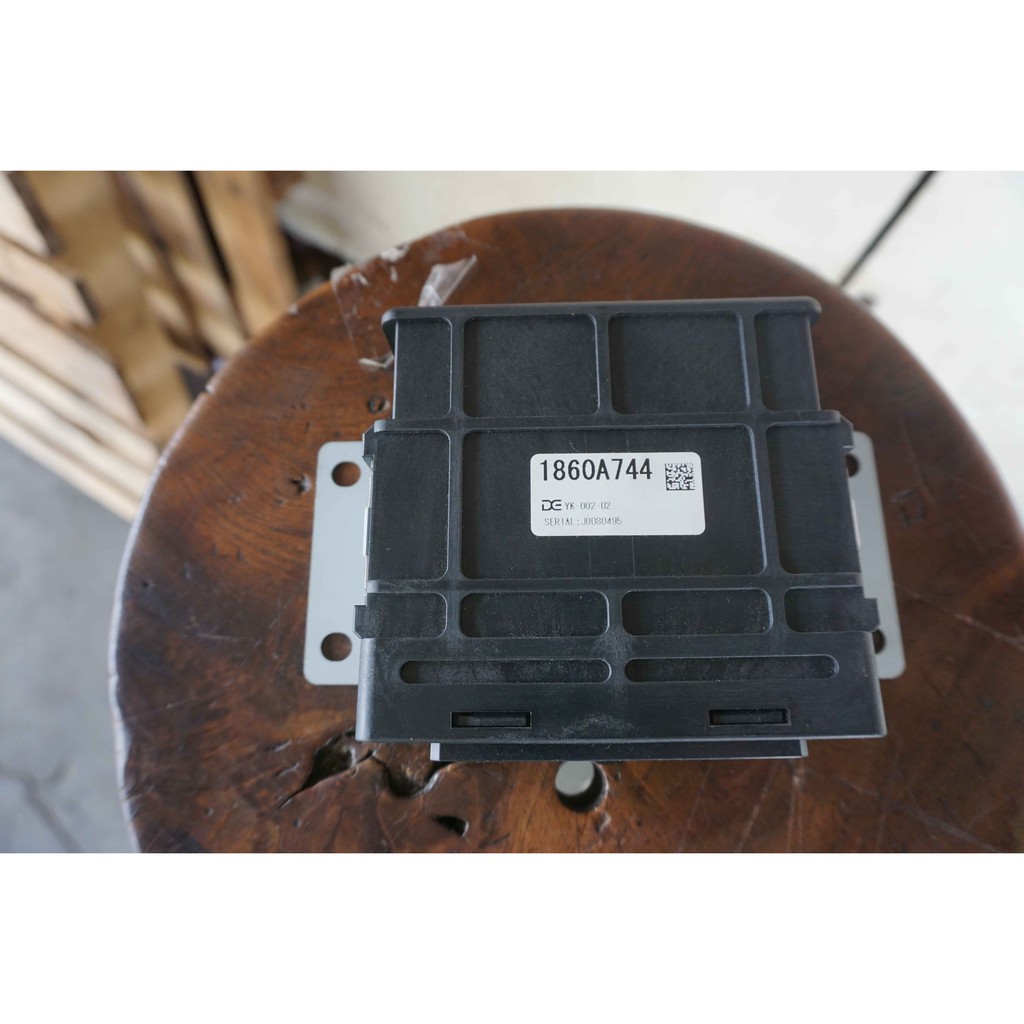 ECU Mitsubishi L300 Diesel old