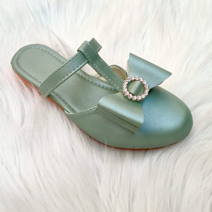 sandal pesta anak perempuan