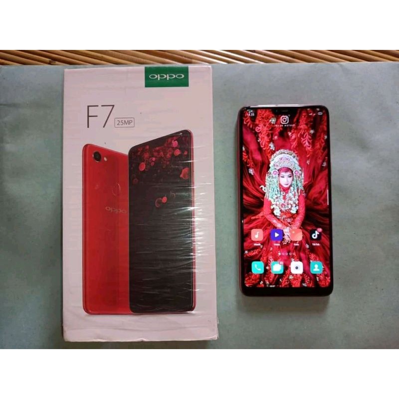 oppo f7 ram 4 second