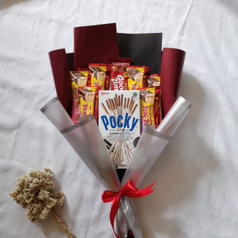 SNACK BUCKET WISUDA / SEMPRO / HADIAH ULANGTAHUN
