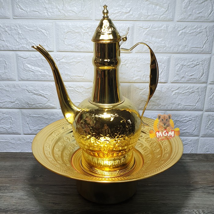 Teko emas cuci tangan dengan wadah besar Teko arab leher angsa Tinggi