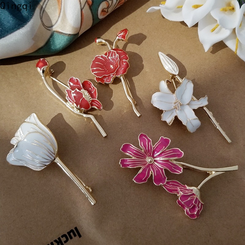 Bros Pin Desain Bunga Tulip Daisy Warna Putih Merah Gaya Klasik Elegan Untuk Hadiah Perhiasan Wanita